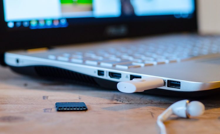 Cara Mengembalikan File yang Terhapus di Flashdisk