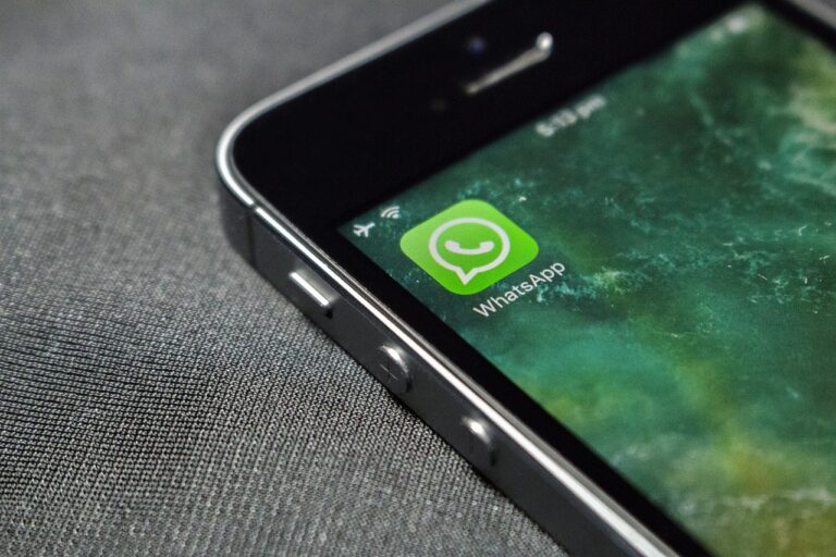 Cara Menghapus Data WhatsApp Tanpa Menghilangkan Chat